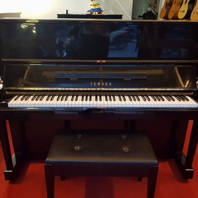 Piano Cơ Yamaha U1H Upright