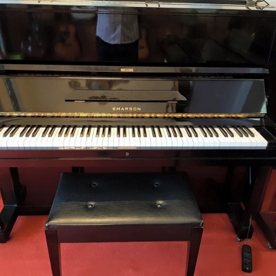 Piano cơ Emason