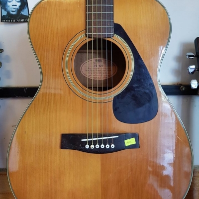 Yamaha FG122