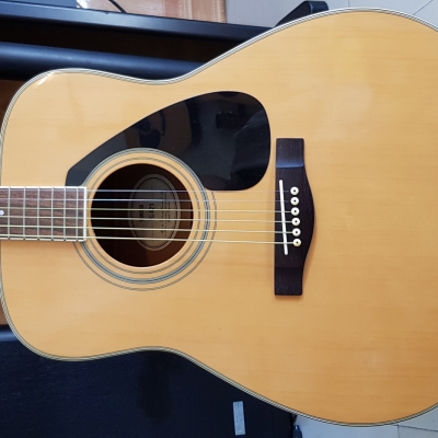 Yamaha FG425