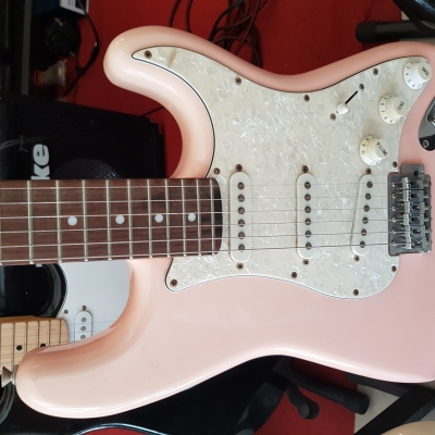 Mavis Màu hồng Mavis Màu hồng