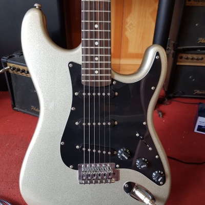 mavis màu xám ghi mavis màu xám ghi