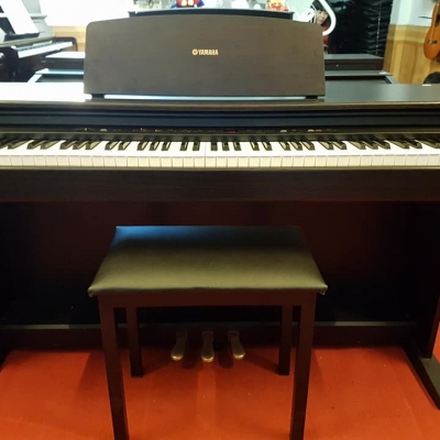 Yamaha YDP 101 Yamaha YDP 101