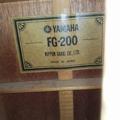 Yamaha FG200 cổ 1976 Yamaha FG200 cổ 1976