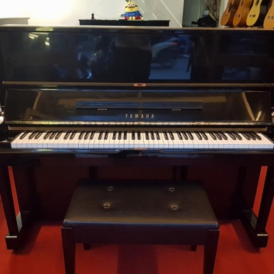 Yamaha U1E Yamaha U1E